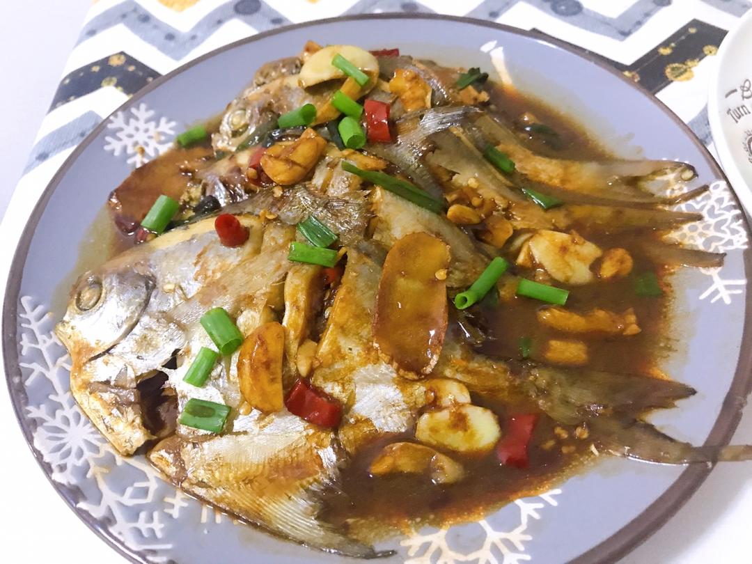 家常红烧鲳鱼