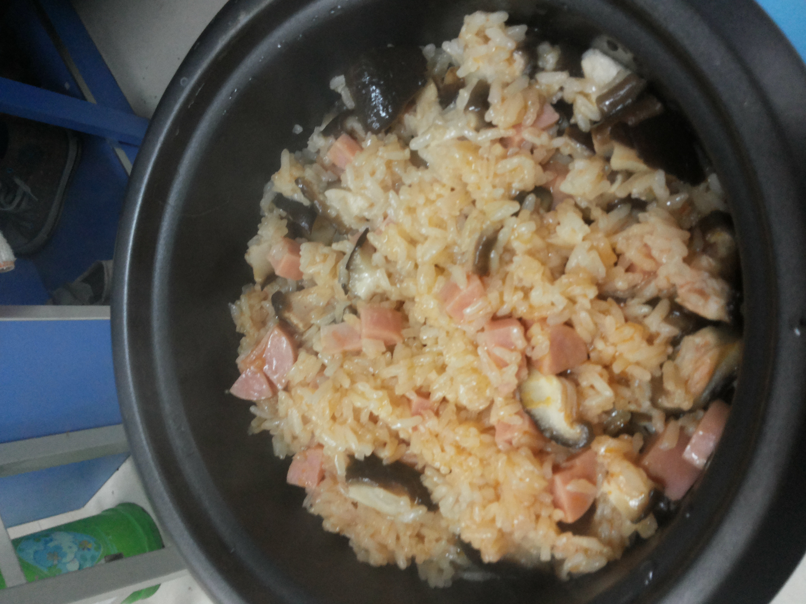 电饭锅版香菇腊肠饭