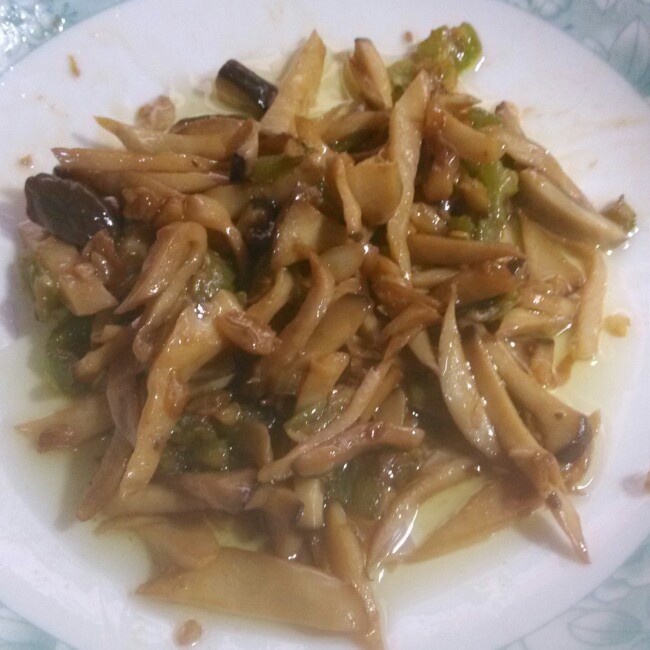 青椒素炒杏鲍菇