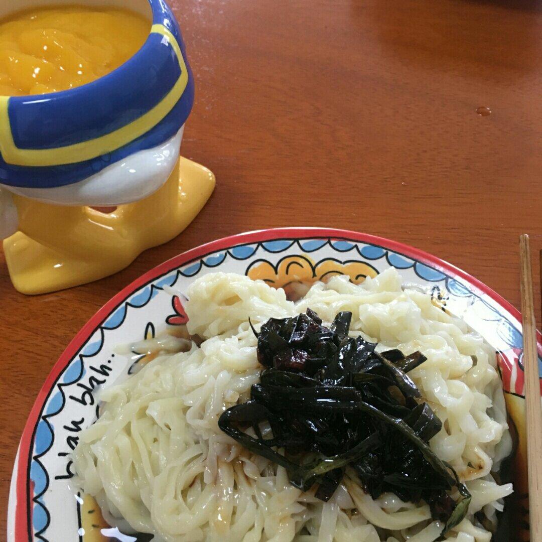 10分钟搞定的一碗葱油拌面