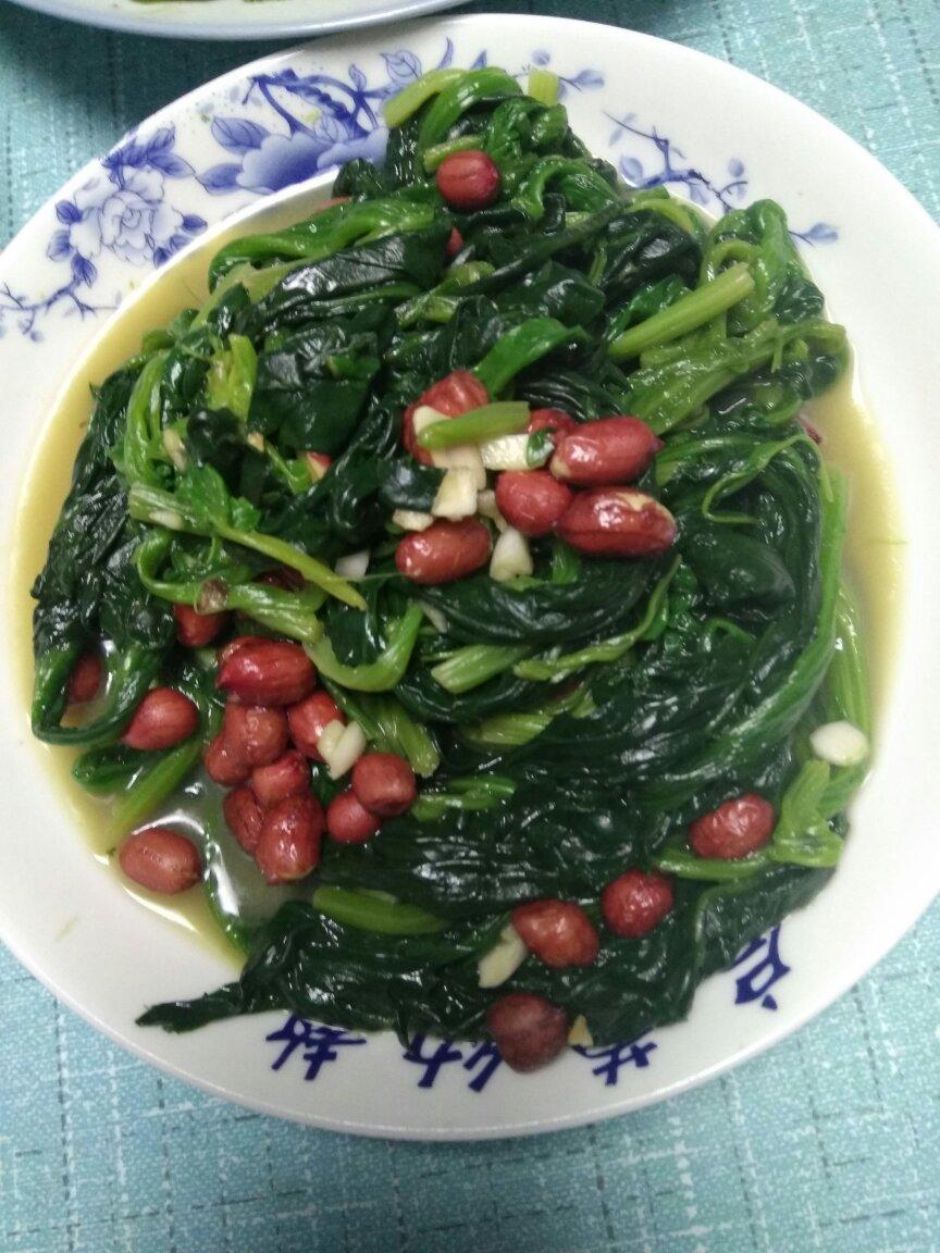 凉拌花生米菠菜