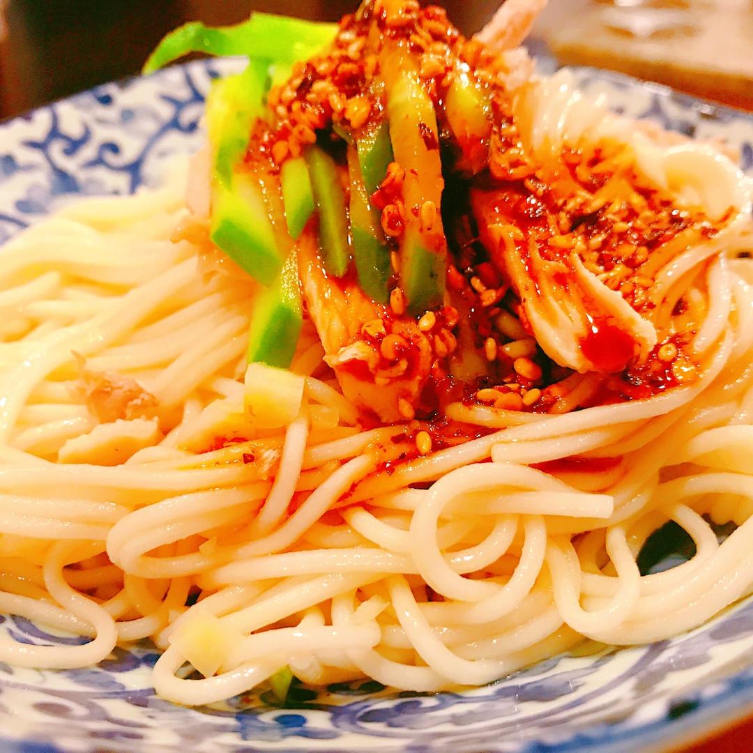 鸡丝凉面