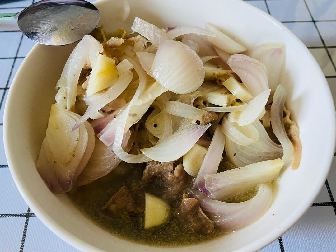 日式照烧肥牛                              模仿吉野家牛肉饭的牛肉版     自制家常照烧酱汁