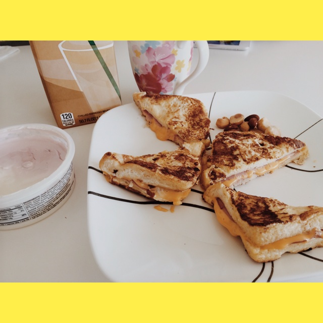 十分钟快手早餐【港式火腿西多士】