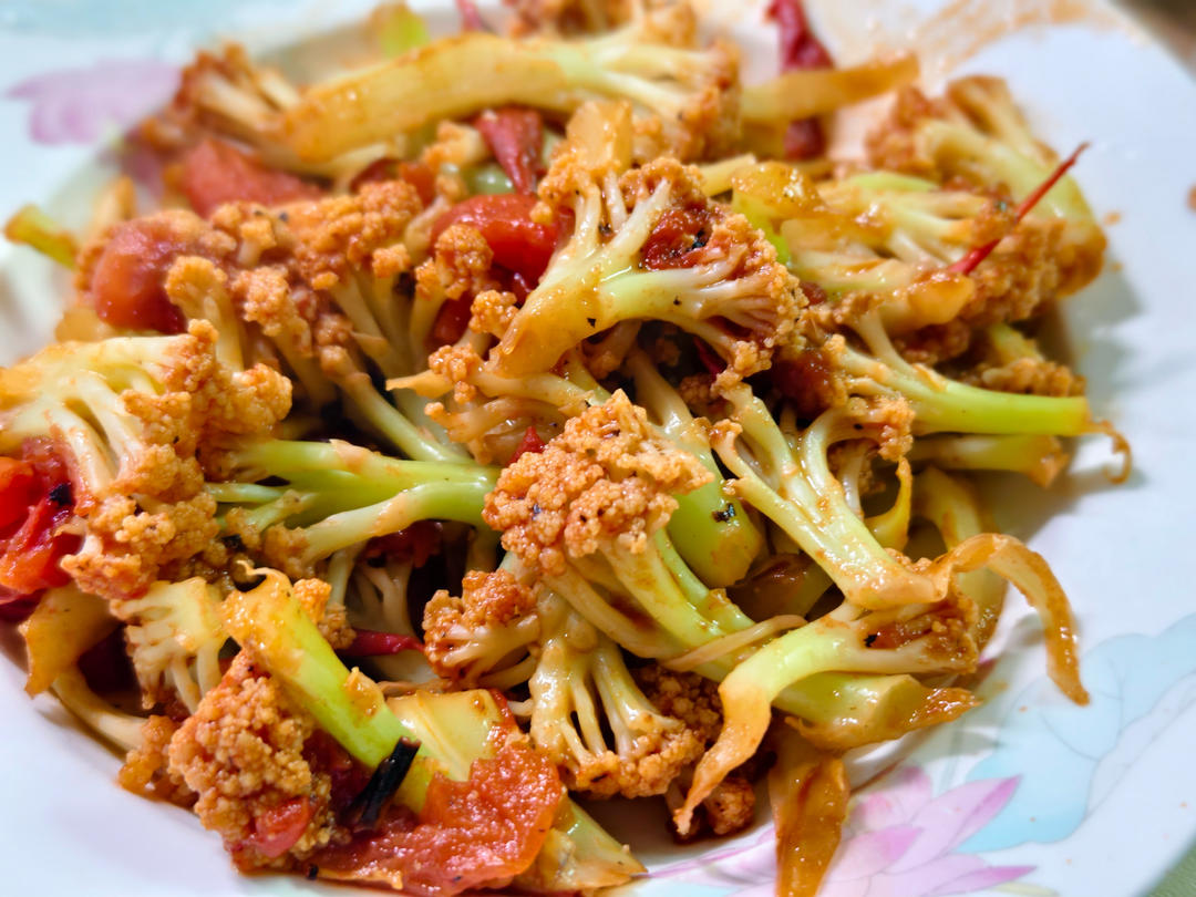 西红柿炒菜花（夏季开胃菜）