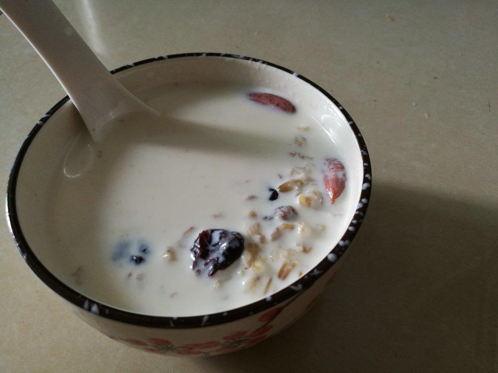 多口味牛奶钢切早餐燕麦粥丨健康·三餐