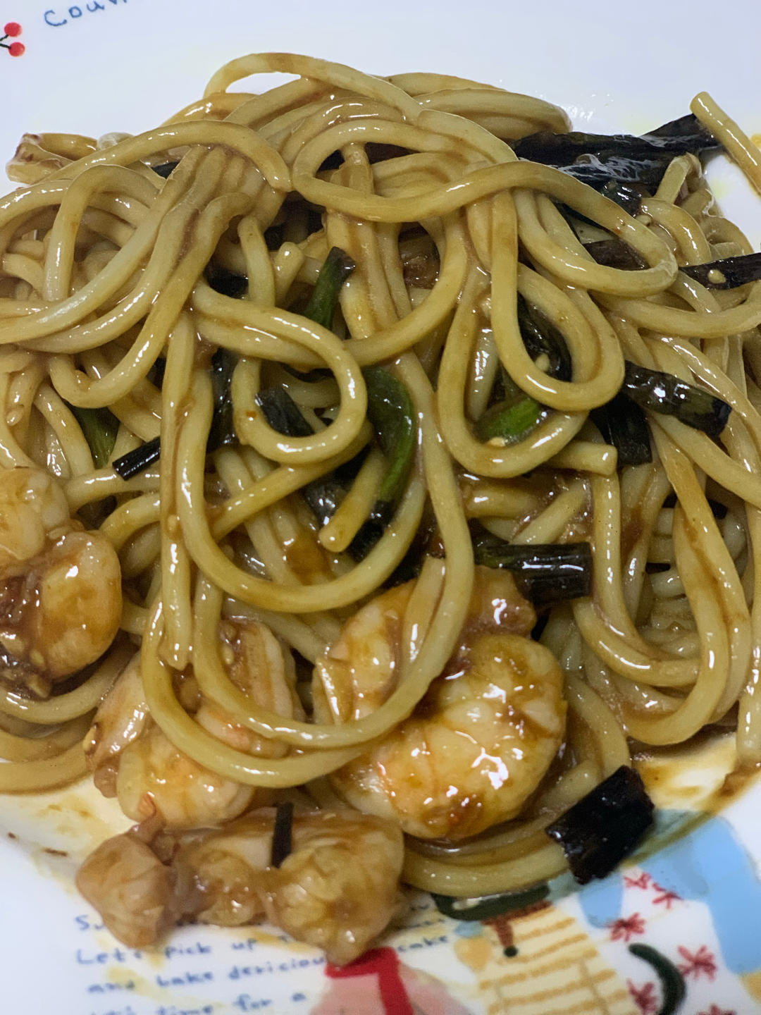 香到磕头的超简单虾仁葱油拌面！