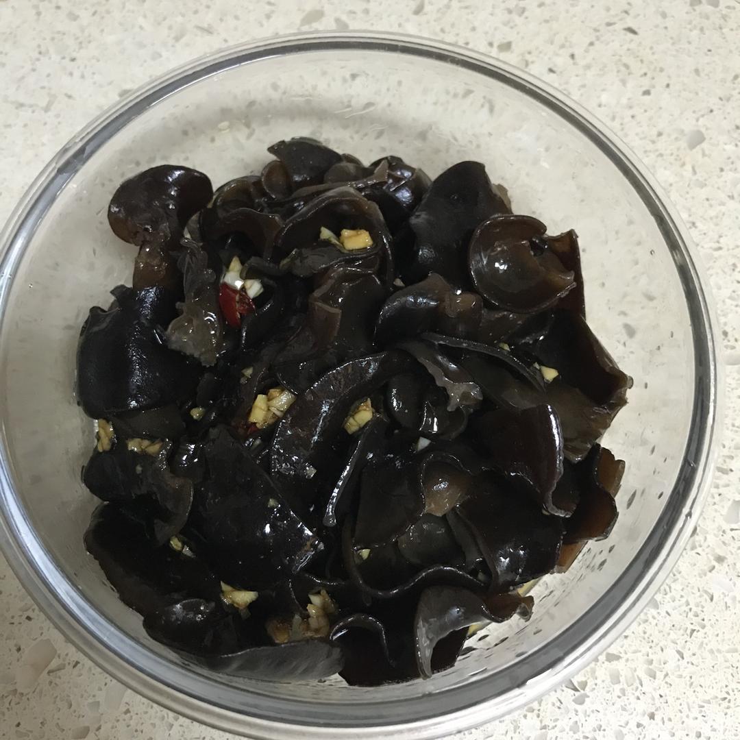凉拌黑木耳