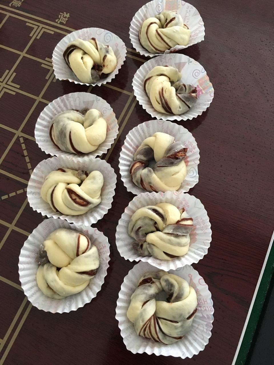 豆沙卷面包