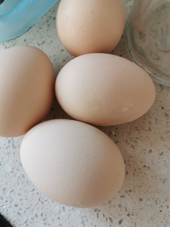 早餐小菜-小葱煎鸡蛋的做法 步骤2