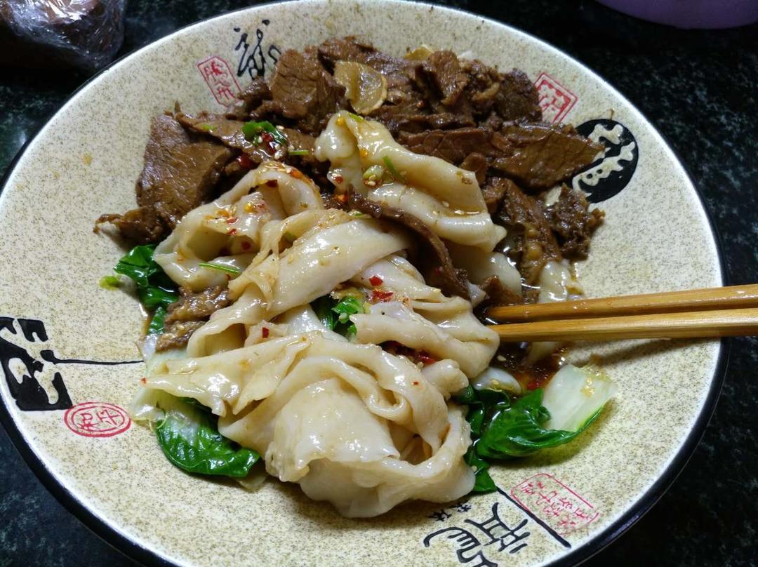 陕西美食｜裤带面---又名BiangBiang面