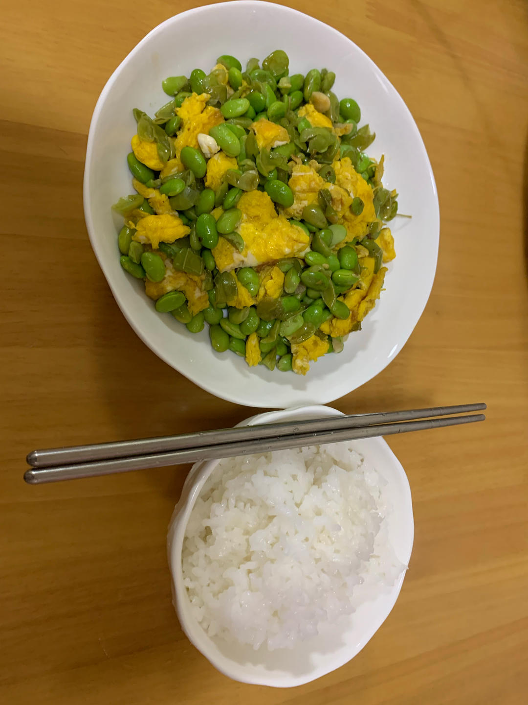 家常小炒—毛豆炒鸡蛋