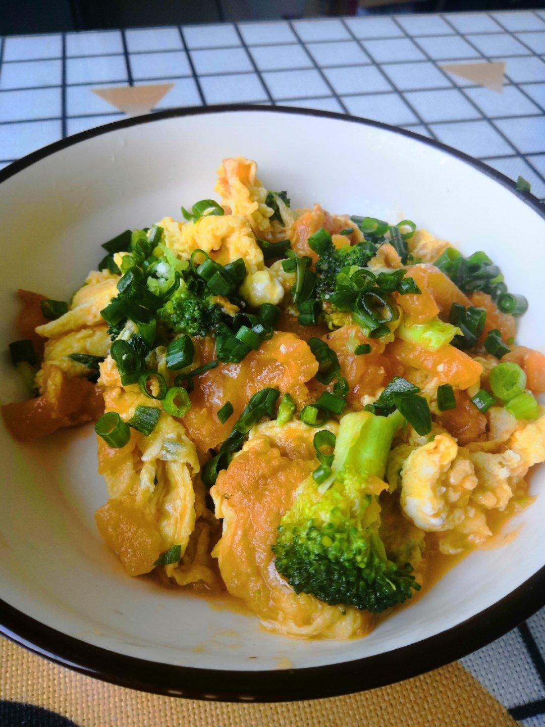 西兰花木耳番茄炒蛋