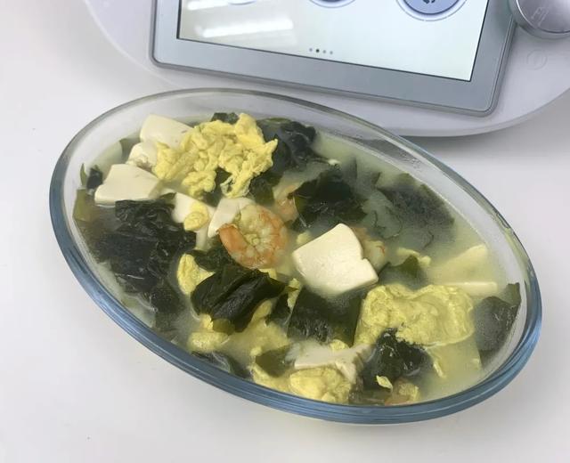 裙带菜海鲜豆腐汤【小美】的做法