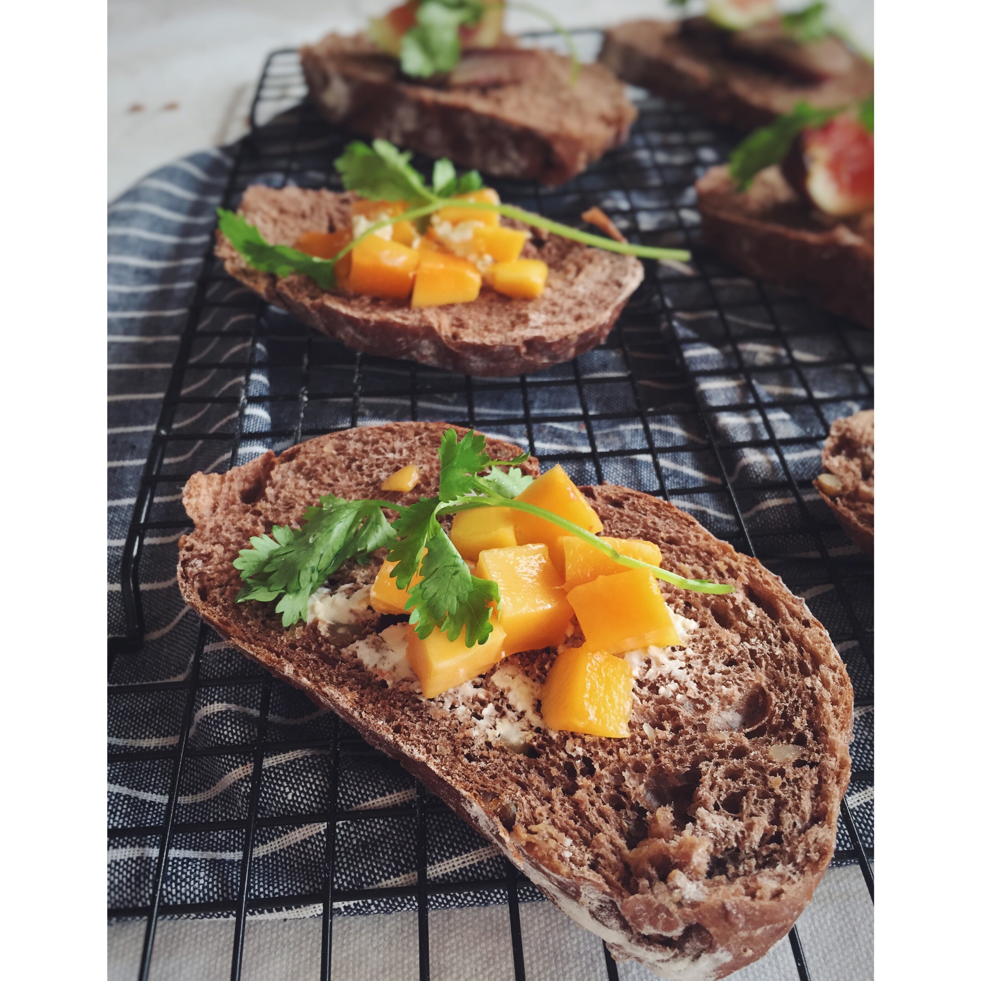 Tartine（开放式三明治）公式