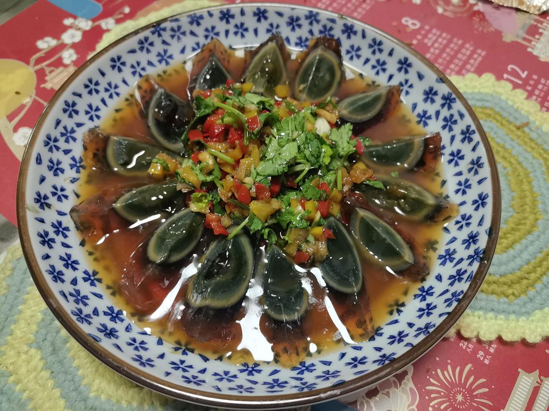 凉拌皮蛋