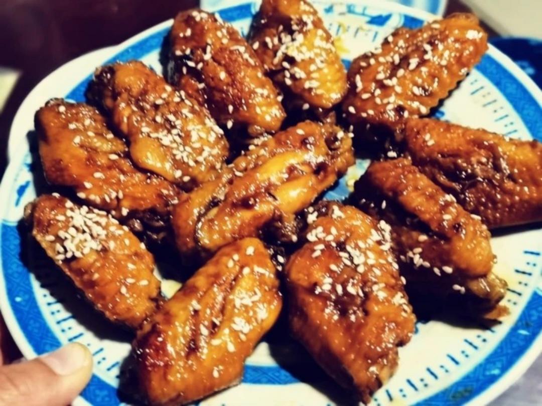 厨师长教你：“可乐鸡翅”的家常做法，味道鲜嫩可口，先收藏起来