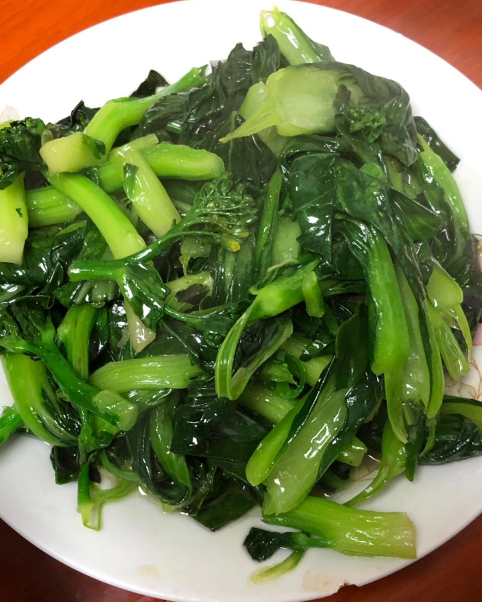 家常菜 炒青菜 cindyzhang_做的炒青菜 青菜,菜籽油,盐,白糖