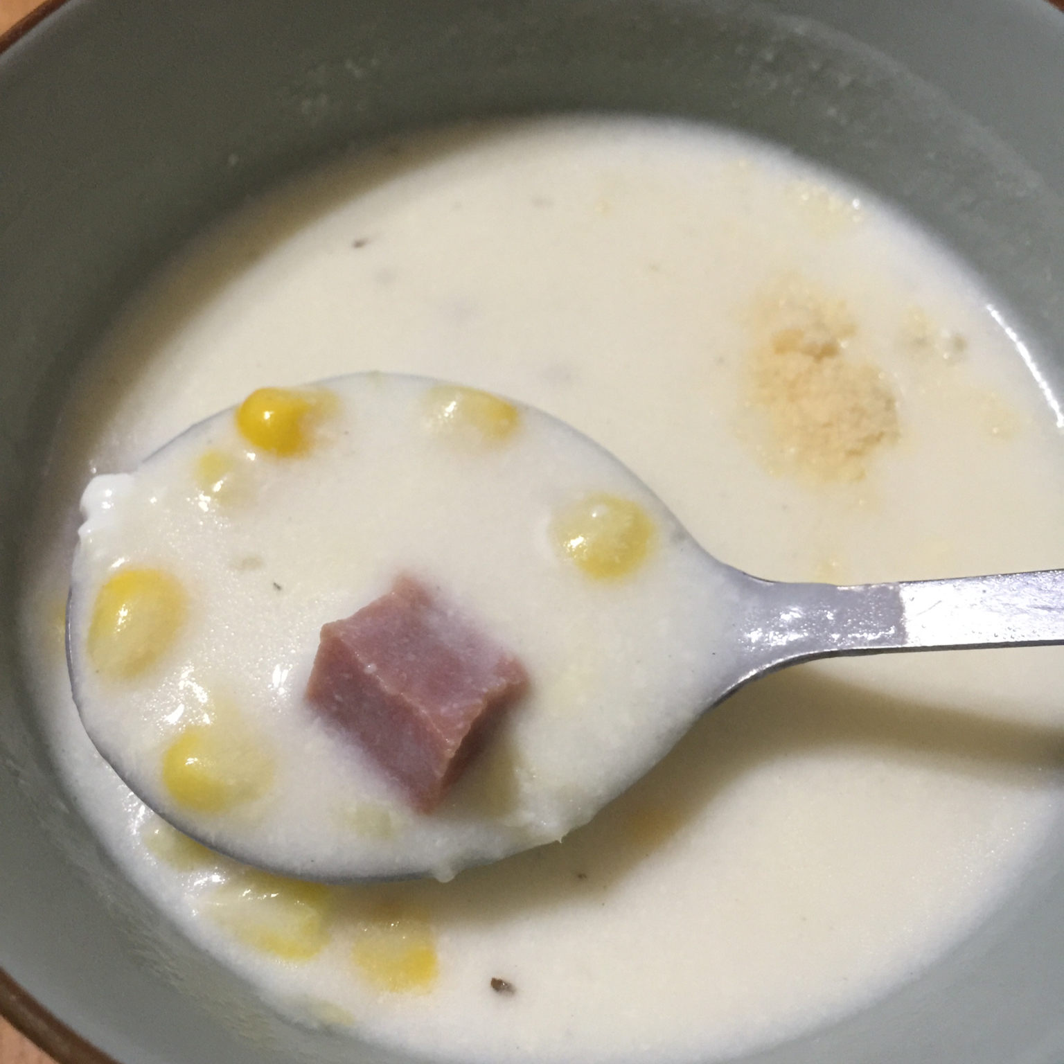 火腿玉米浓汤