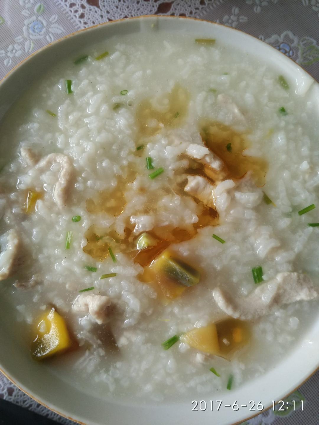 皮蛋瘦肉粥 Pidan & Pork Rice Soup