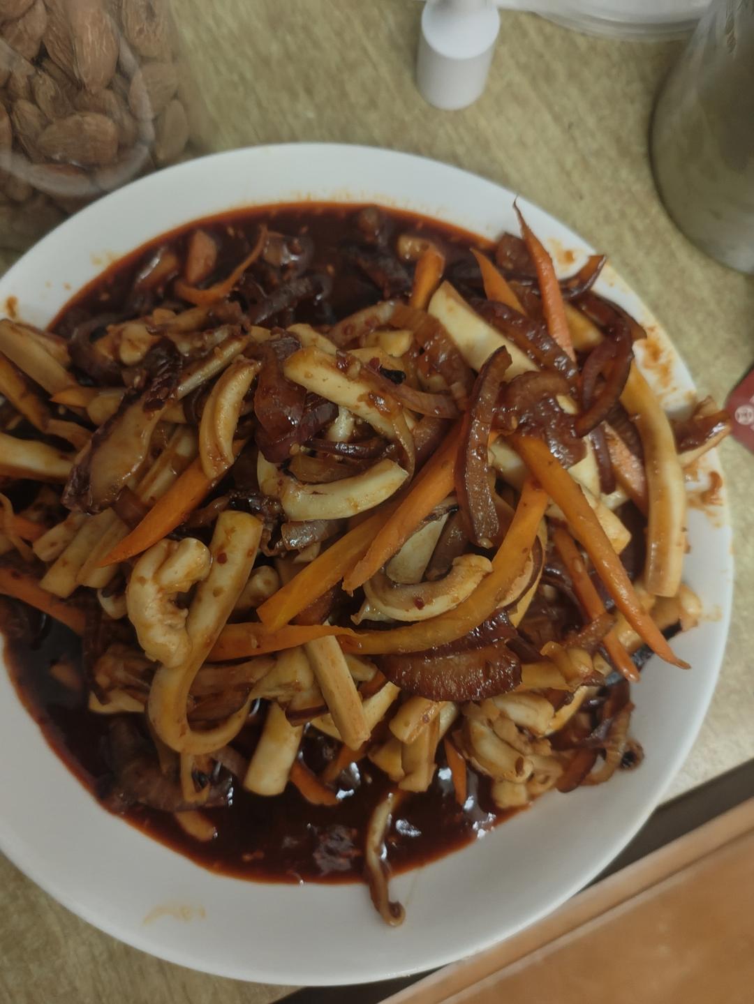 香辣鱿鱼拌饭