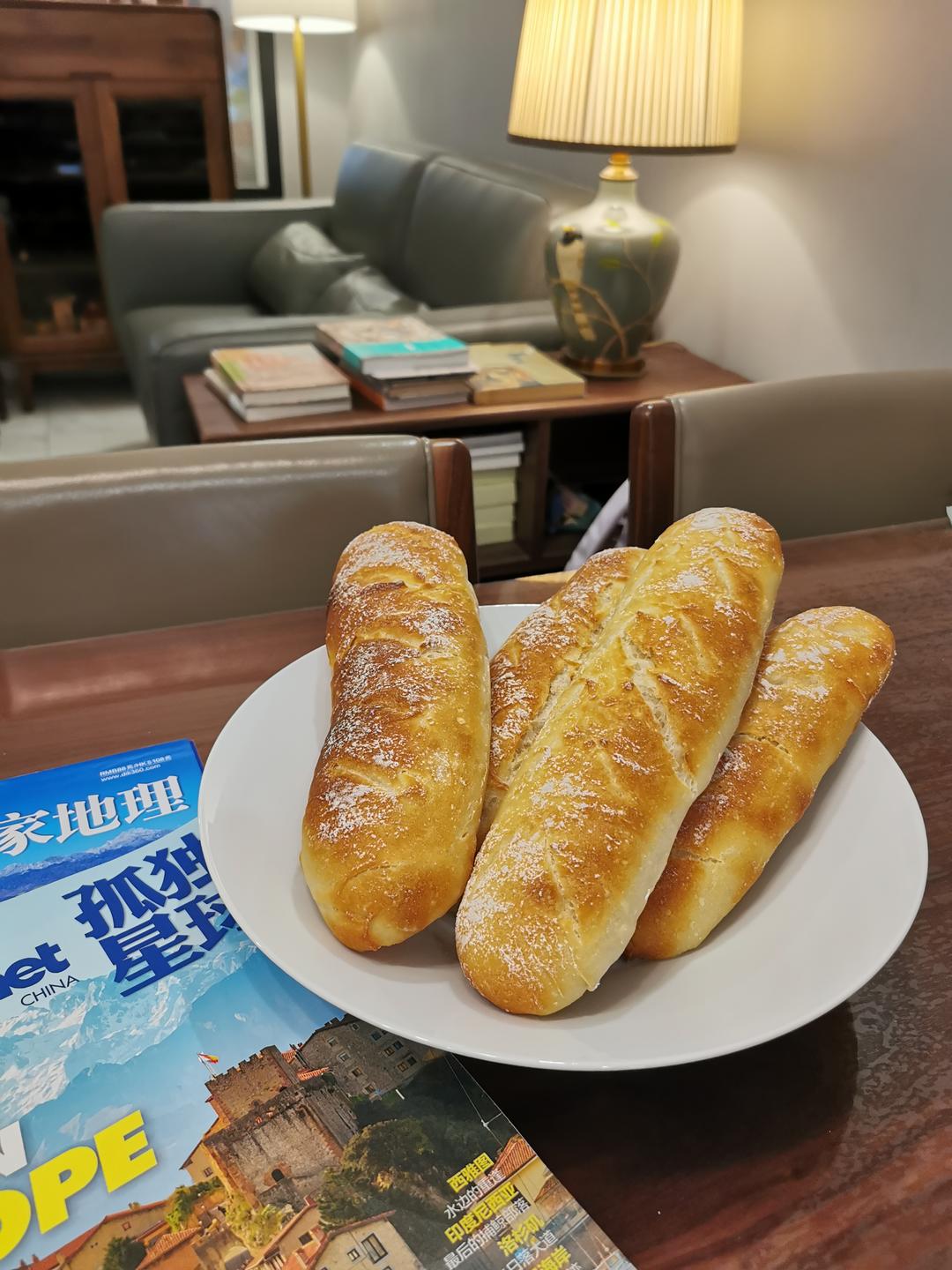 入门级法棍面包（无糖无油无需擀面无需隔夜发酵）