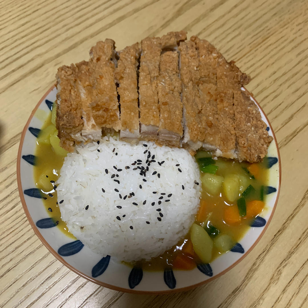 炸鸡排咖喱饭