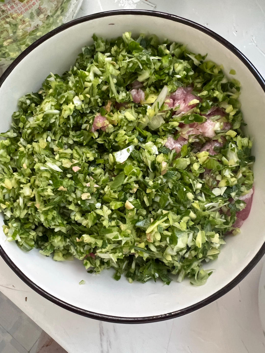 猪肉莲菜馅饺子的做法