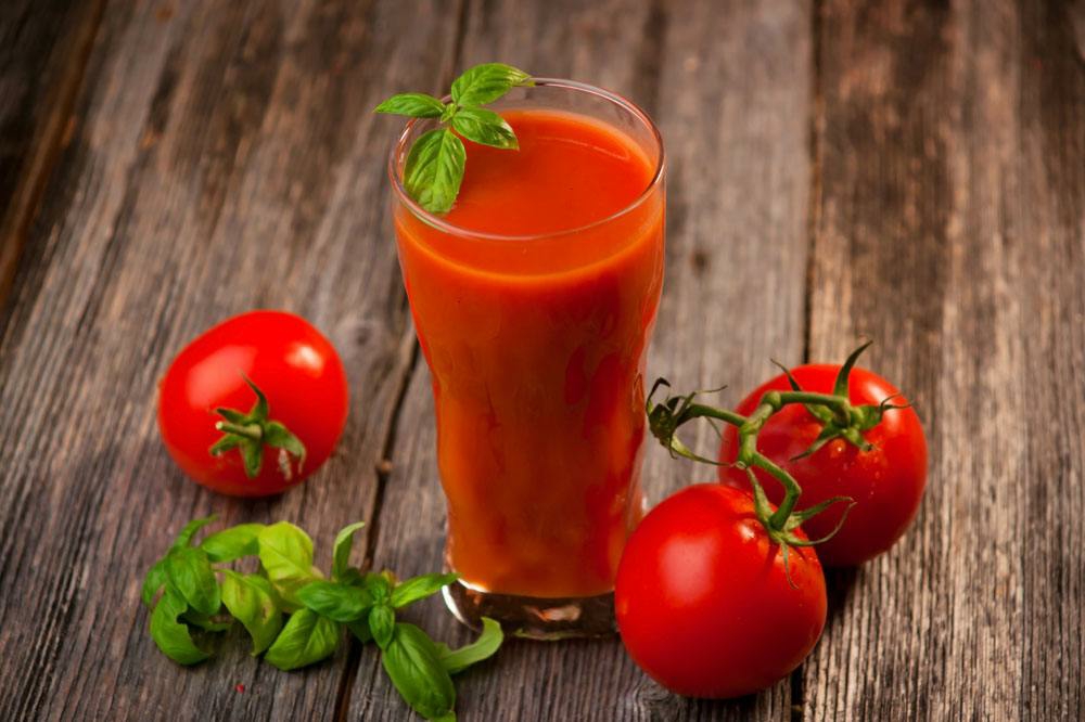 据说能10天瘦10几斤的番茄饮料—18种番茄汁做法，破壁机榨汁机，圣女果的做法 步骤4