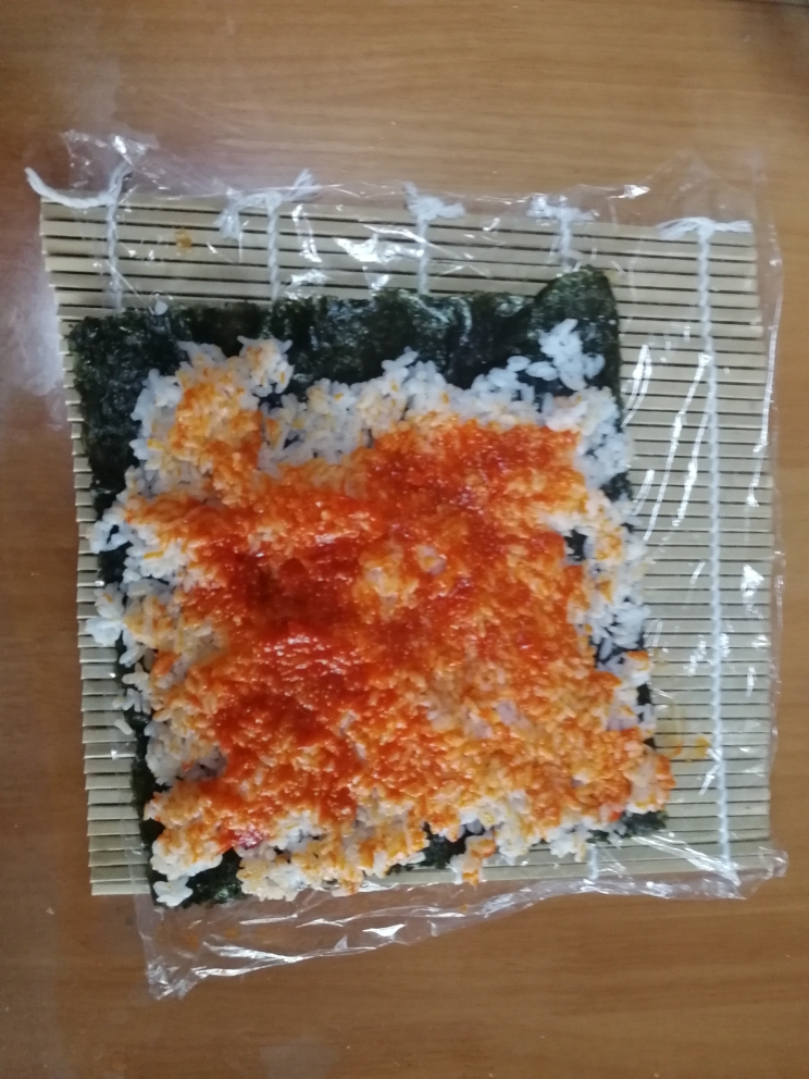 鱼籽酱海苔寿司卷的做法 步骤10