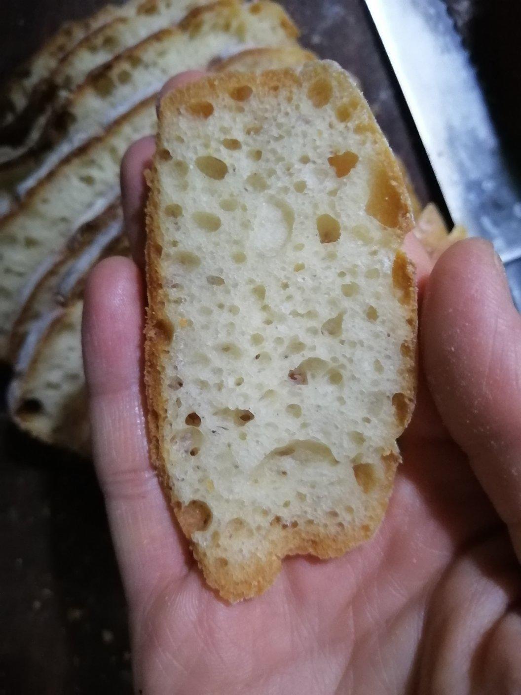 免揉意大利拖鞋面包ciabatta（吐血整理史上最全藤田千秋免揉欧包制作心得）