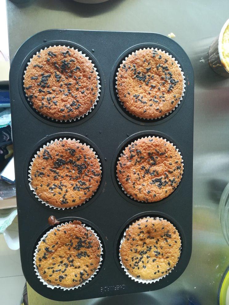 非常简单的老式蜂蜜蛋糕