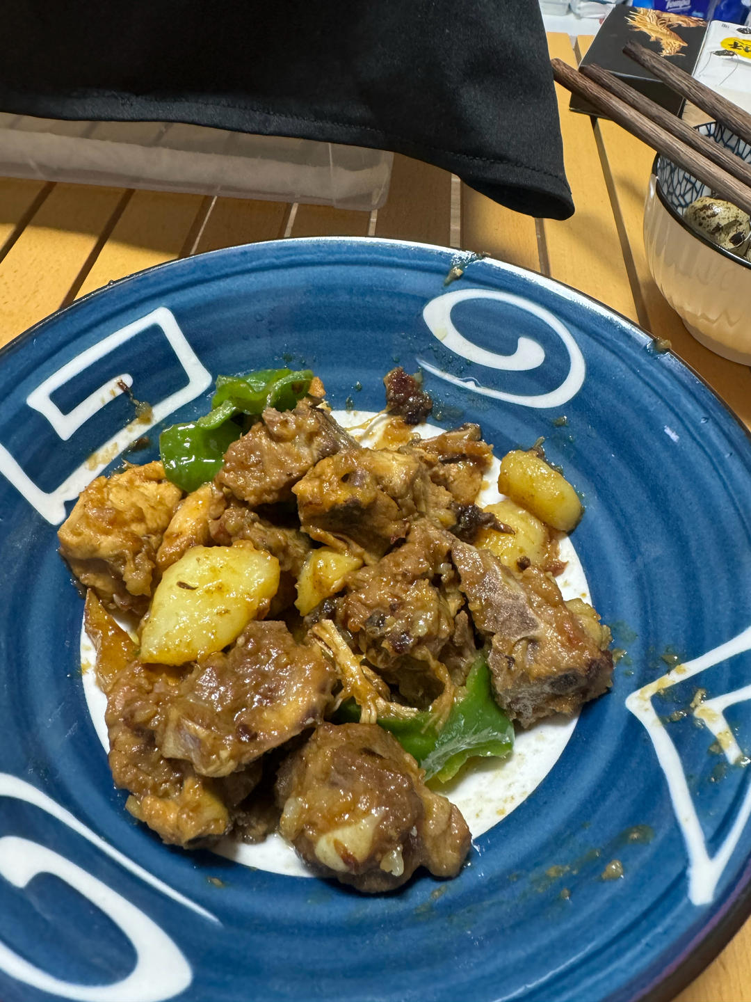 厨师长教你：“黄焖鸡”的家常做法，色香味俱佳，汤汁拌饭更是绝