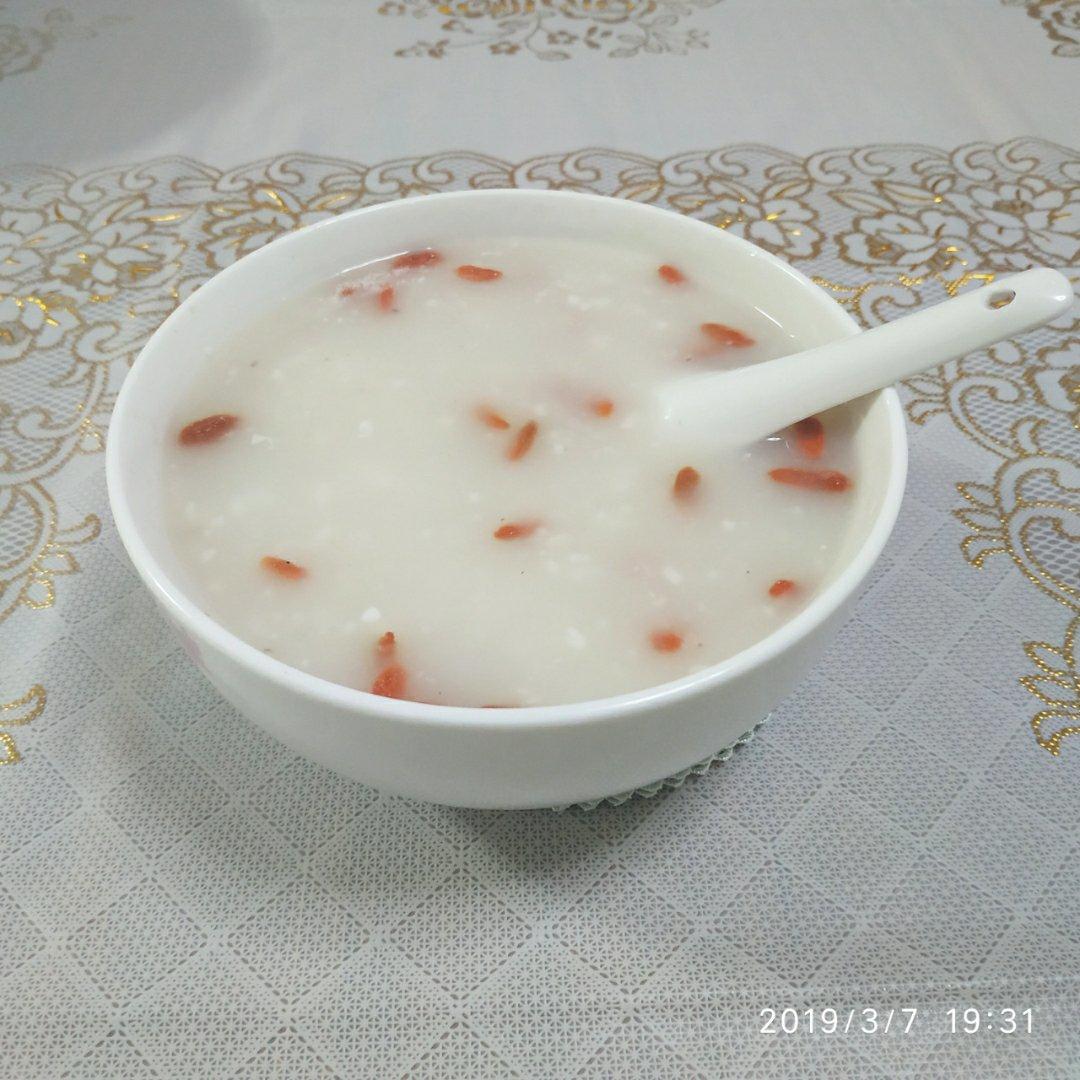 枸杞酒酿小圆子