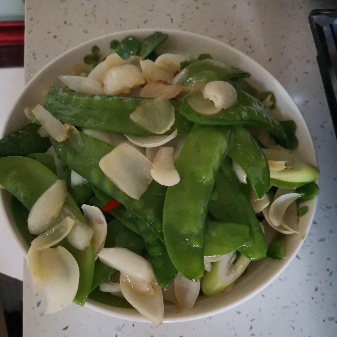 鲜百合炒荷兰豆