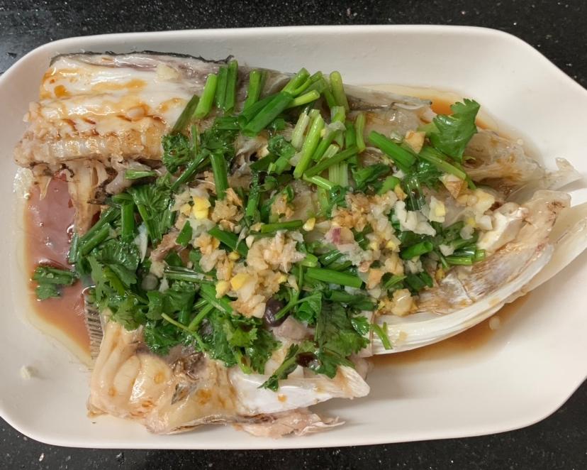 清蒸大头鲈的做法