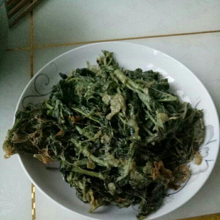 炸香椿芽