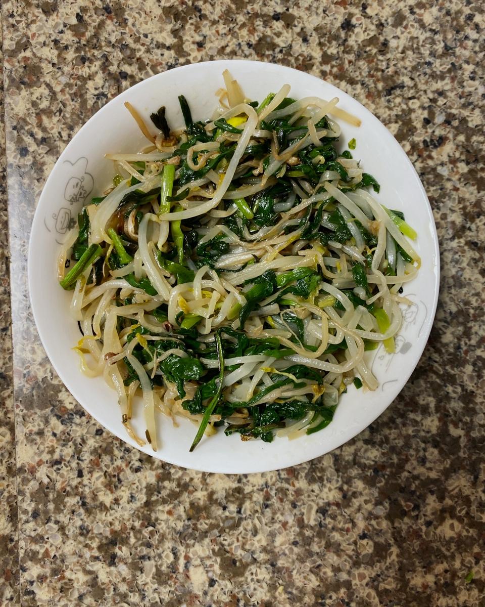 韭菜炒豆芽