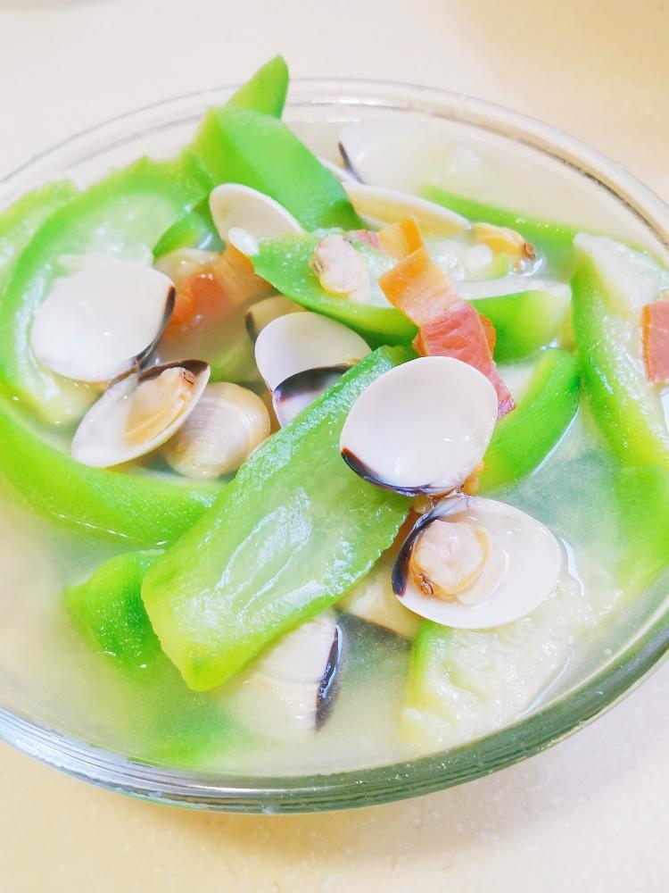 金华火腿白贝丝瓜汤