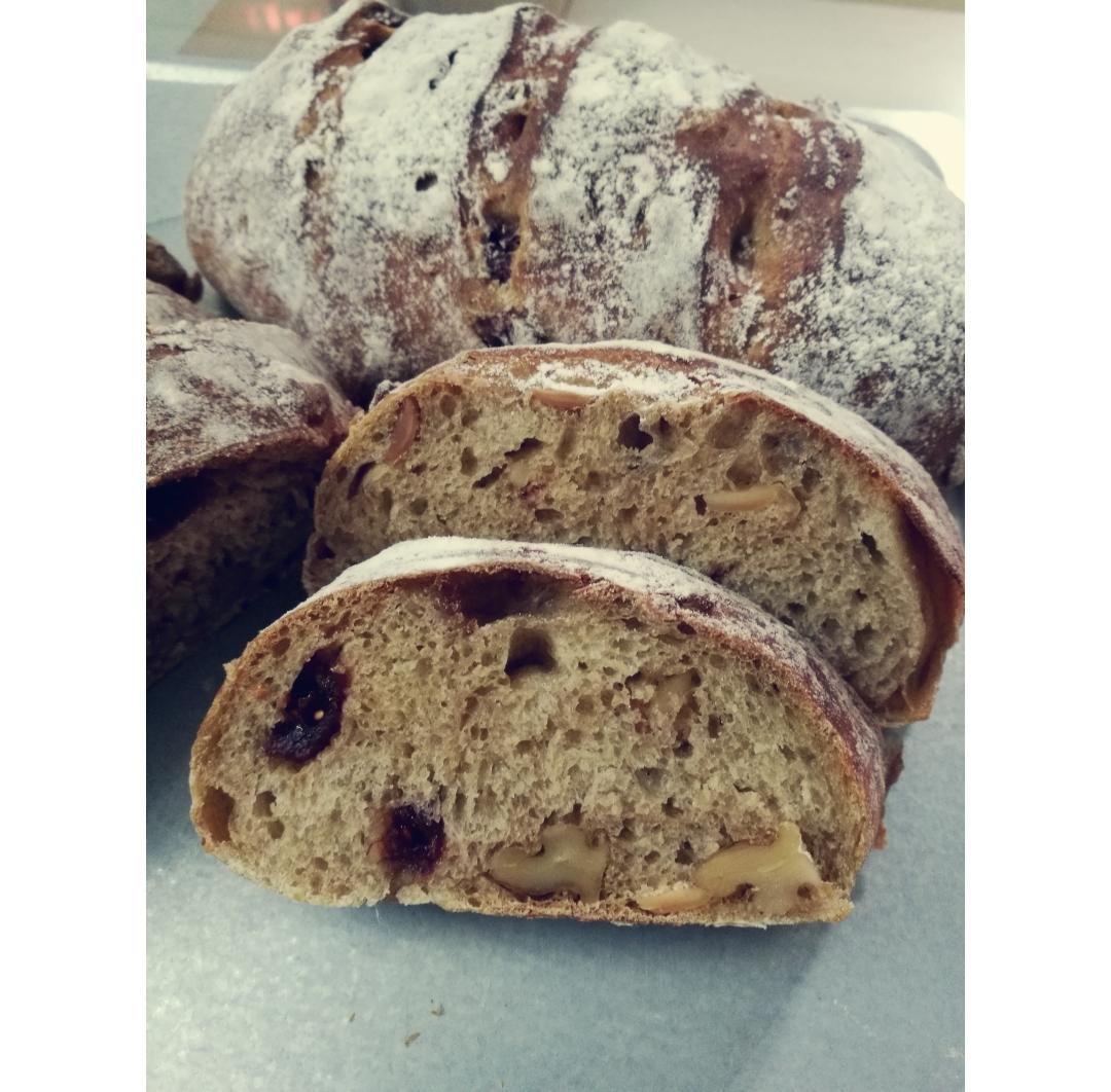 全麦蔓越莓软式欧包（免揉）