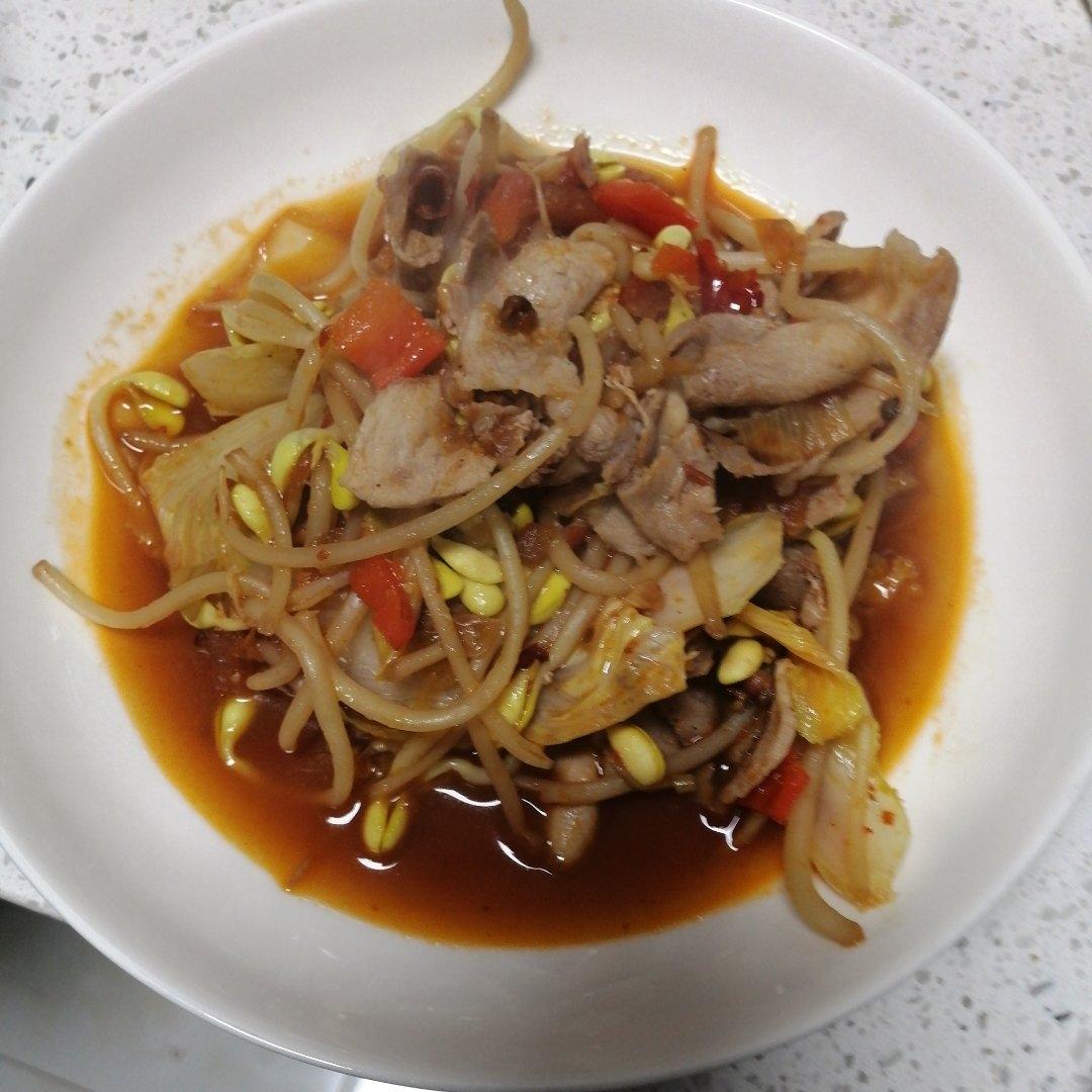 金针菇番茄肥牛卷