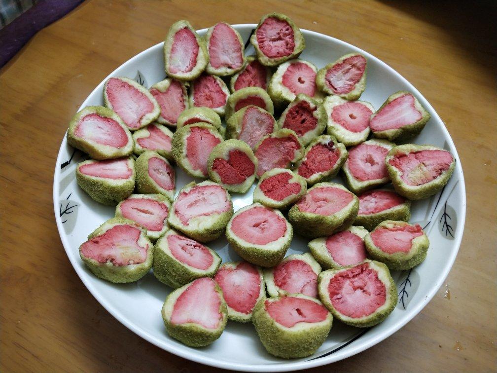 奶香草莓