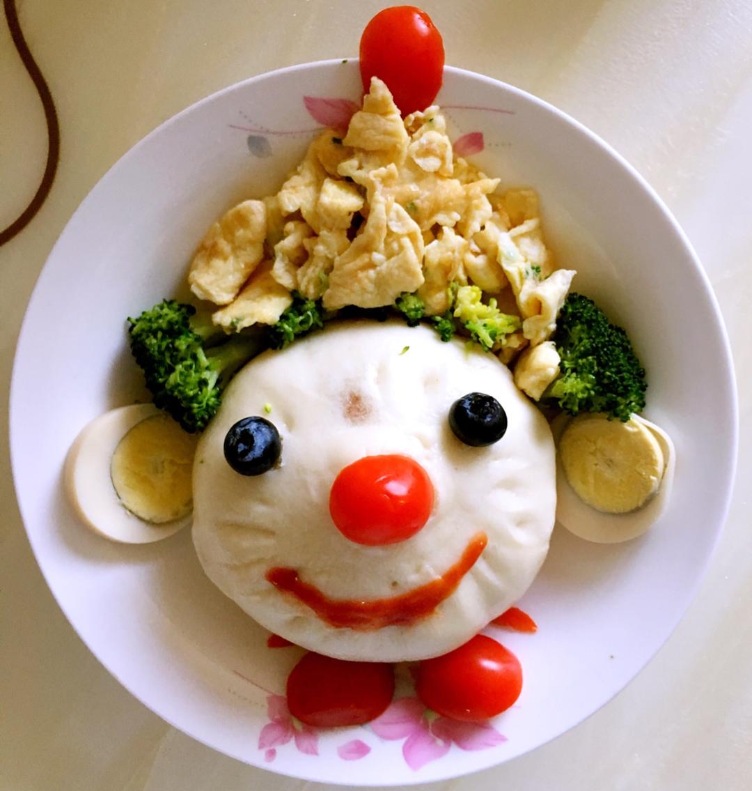 小丑趣味早餐