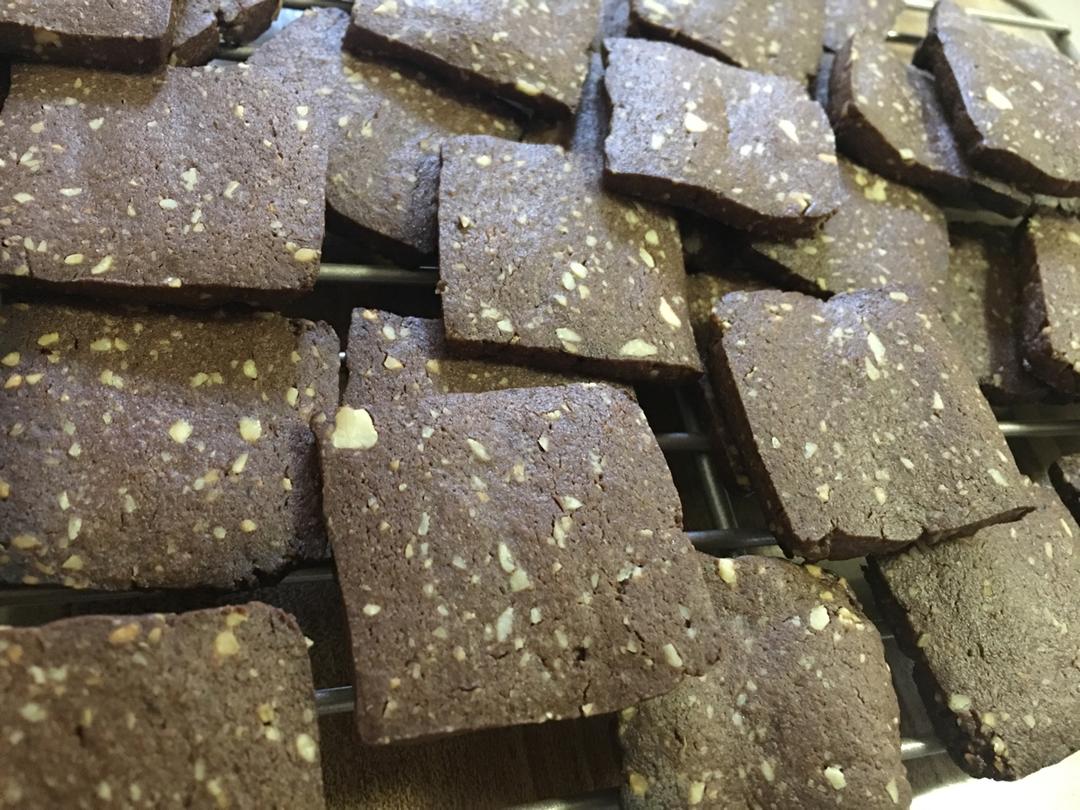 碳烧腰果巧克力饼干