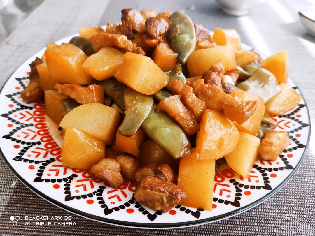 红烧肉炖豆角（绝对下饭）