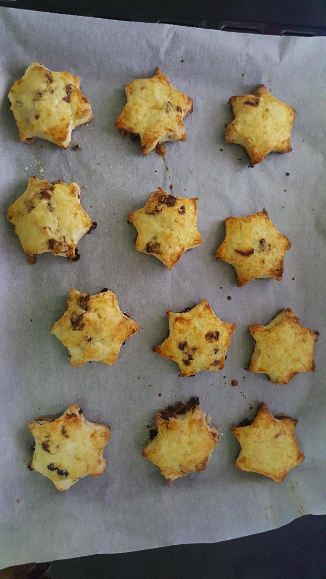 【视频】3分钟 奶油司康Scone(可能是世界上最快手的司康) 消耗淡奶油～