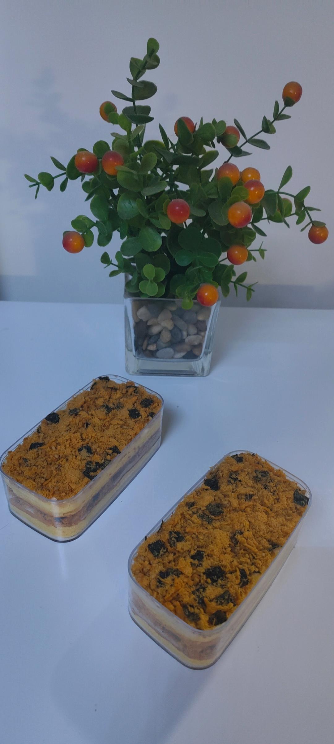 肉松小贝 肉松盒子蛋糕(清爽不腻的自制卡仕达酱，味道不输某师傅哦)