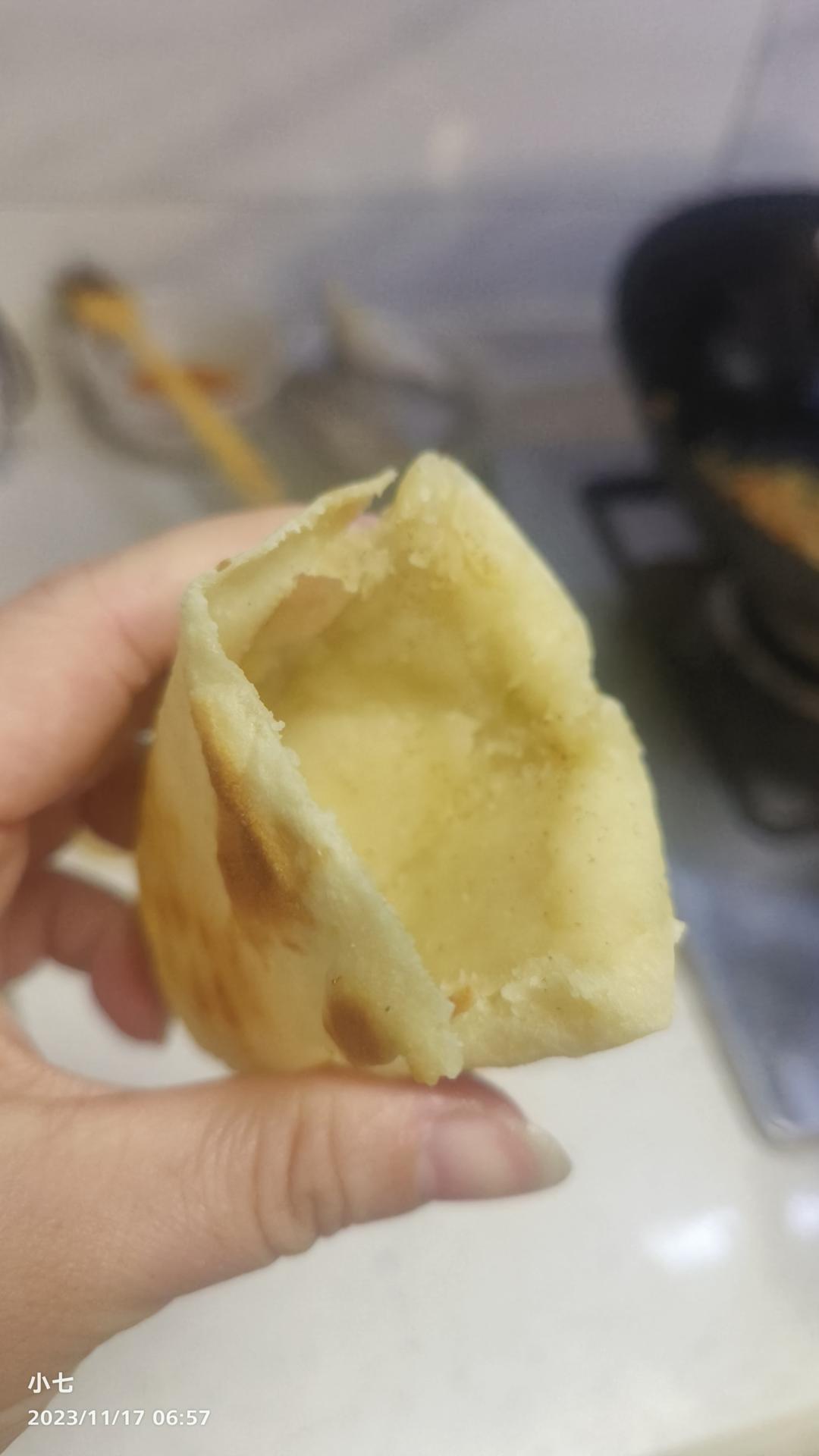 半烫面的口袋饼｜装啥都好吃