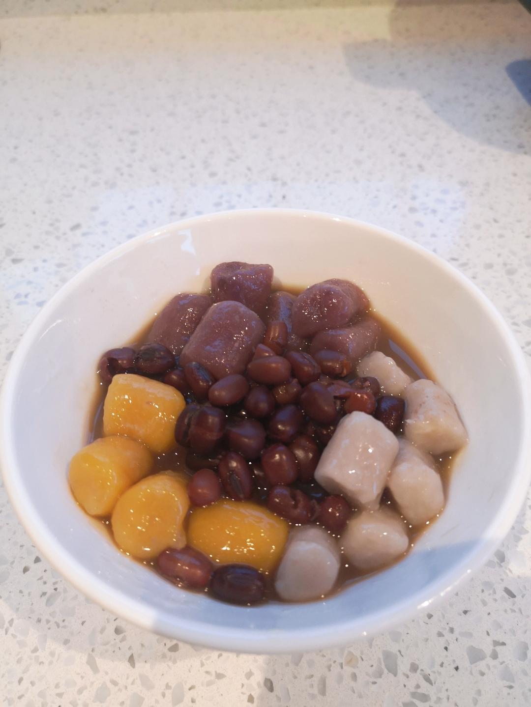 椰浆红豆芋圆烧仙草