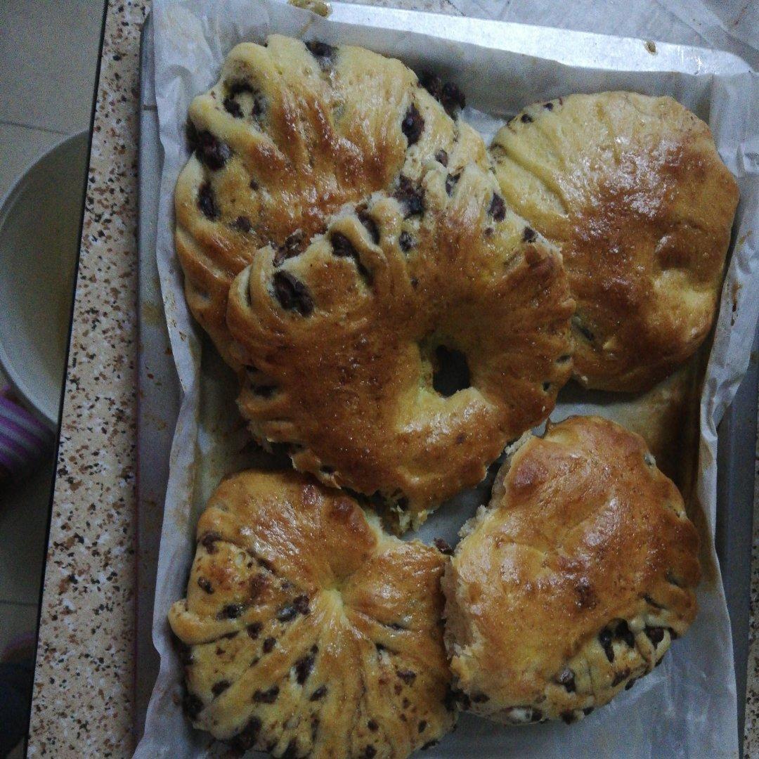 简单易学的红豆沙面包圈